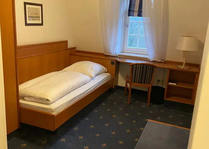 Schloss Hoehnscheid Hotel *