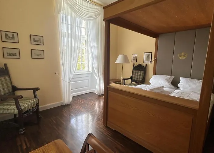 Schloss Hoehnscheid * Bad Arolsen